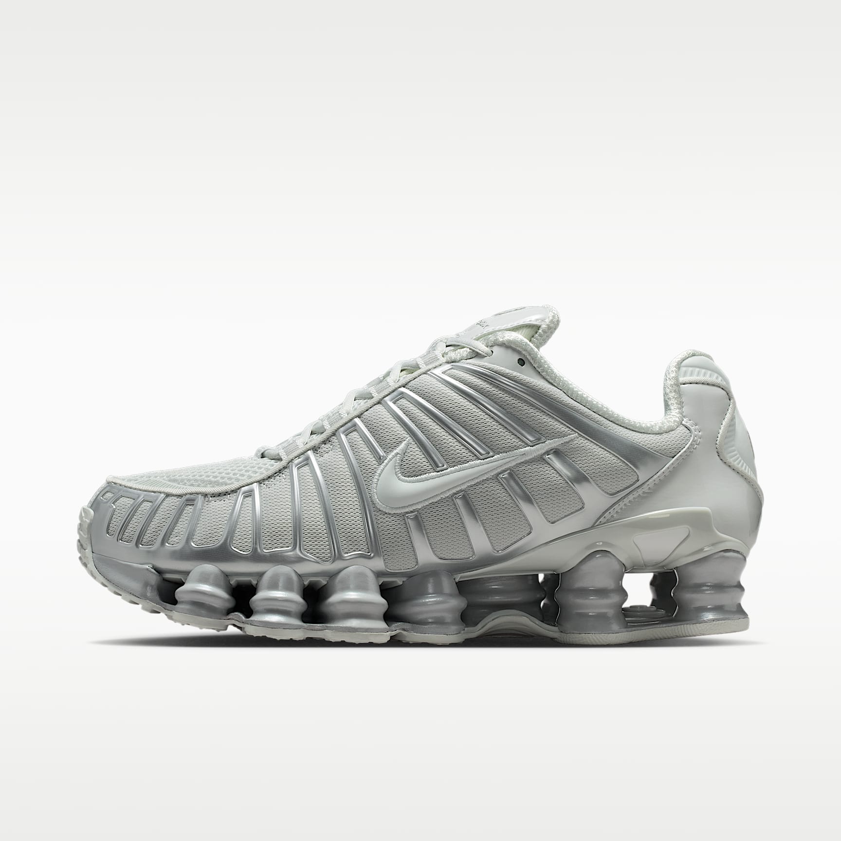 Nike Shox シルバー スニーカー Nike Shox TL Women's Shoes with Reflective Accents. Nike.com